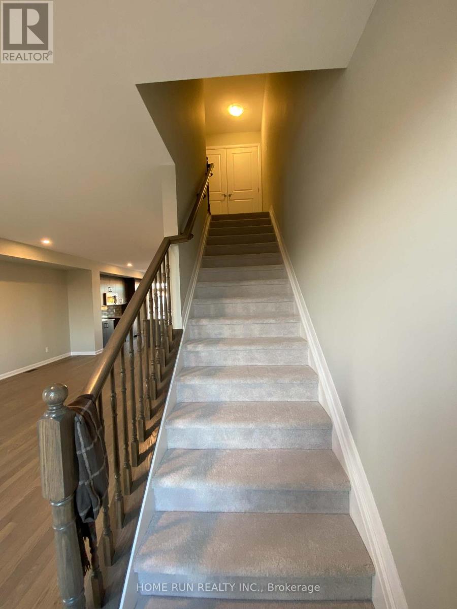 1091 Speedvale Court, Ottawa, Ontario  K2T 0P6 - Photo 12 - X12434019