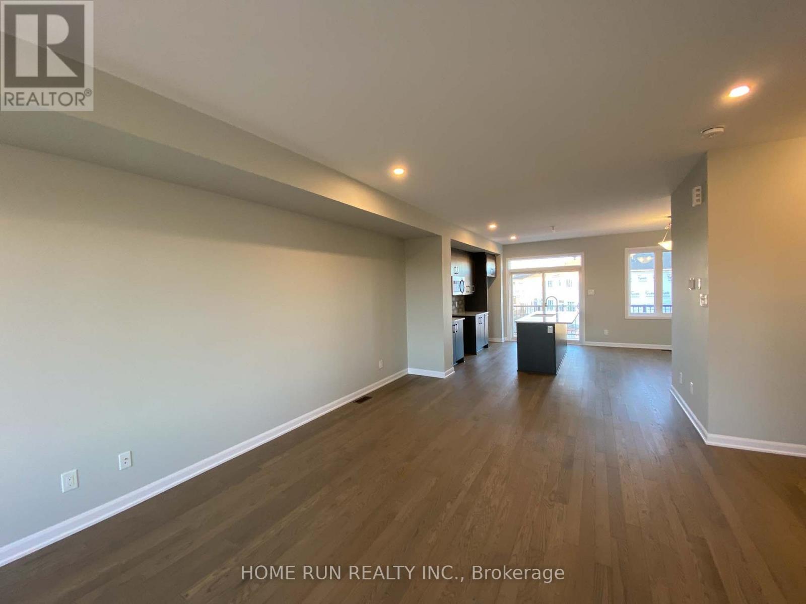 1091 Speedvale Court, Ottawa, Ontario  K2T 0P6 - Photo 8 - X12434019