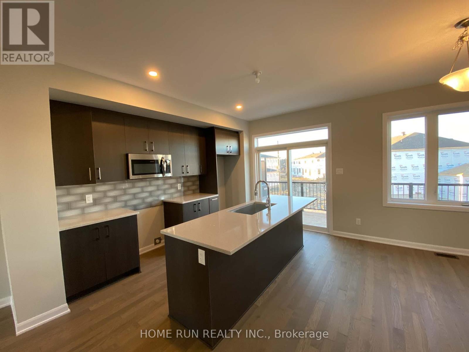 1091 Speedvale Court, Ottawa, Ontario  K2T 0P6 - Photo 9 - X12434019