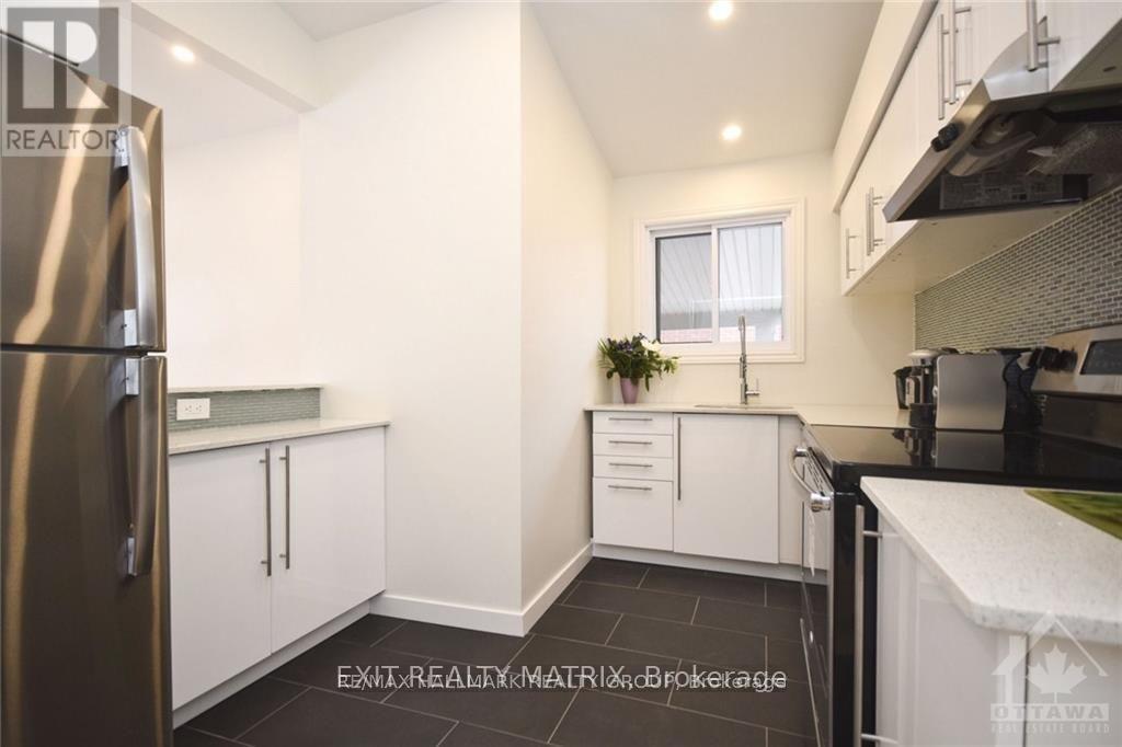 1415 Maxime Road, Ottawa, Ontario  K1B 4E7 - Photo 3 - X12434031