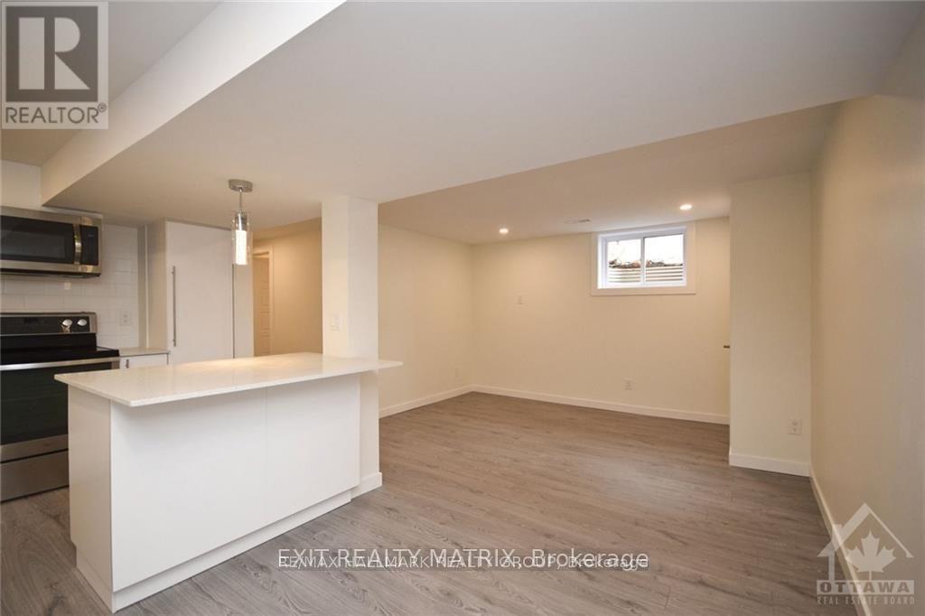 1415 Maxime Road, Ottawa, Ontario  K1B 4E7 - Photo 9 - X12434031