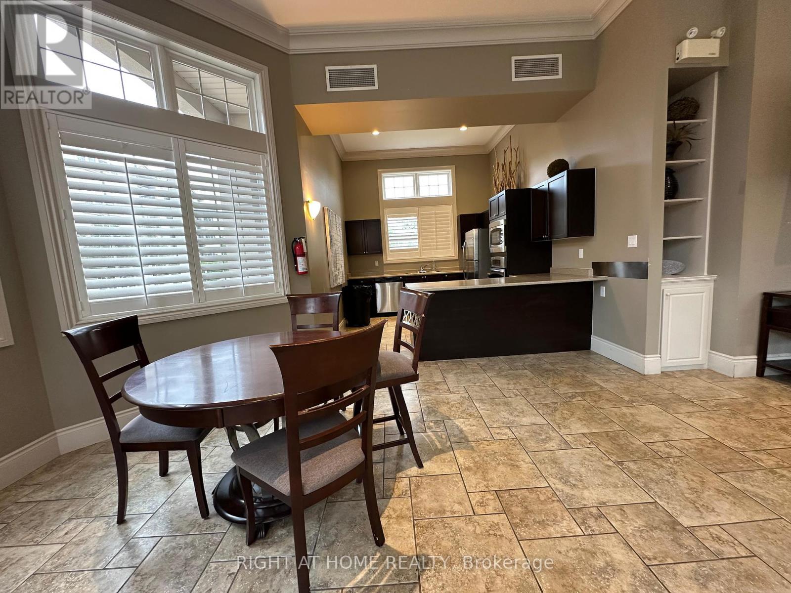 311 - 1370 Main Street E, Milton, Ontario  L9T 7S8 - Photo 44 - W12433699