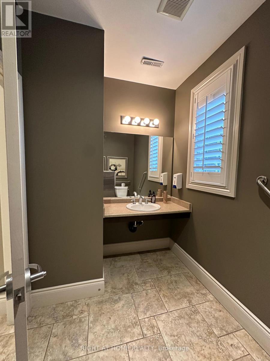 311 - 1370 Main Street E, Milton, Ontario  L9T 7S8 - Photo 46 - W12433699
