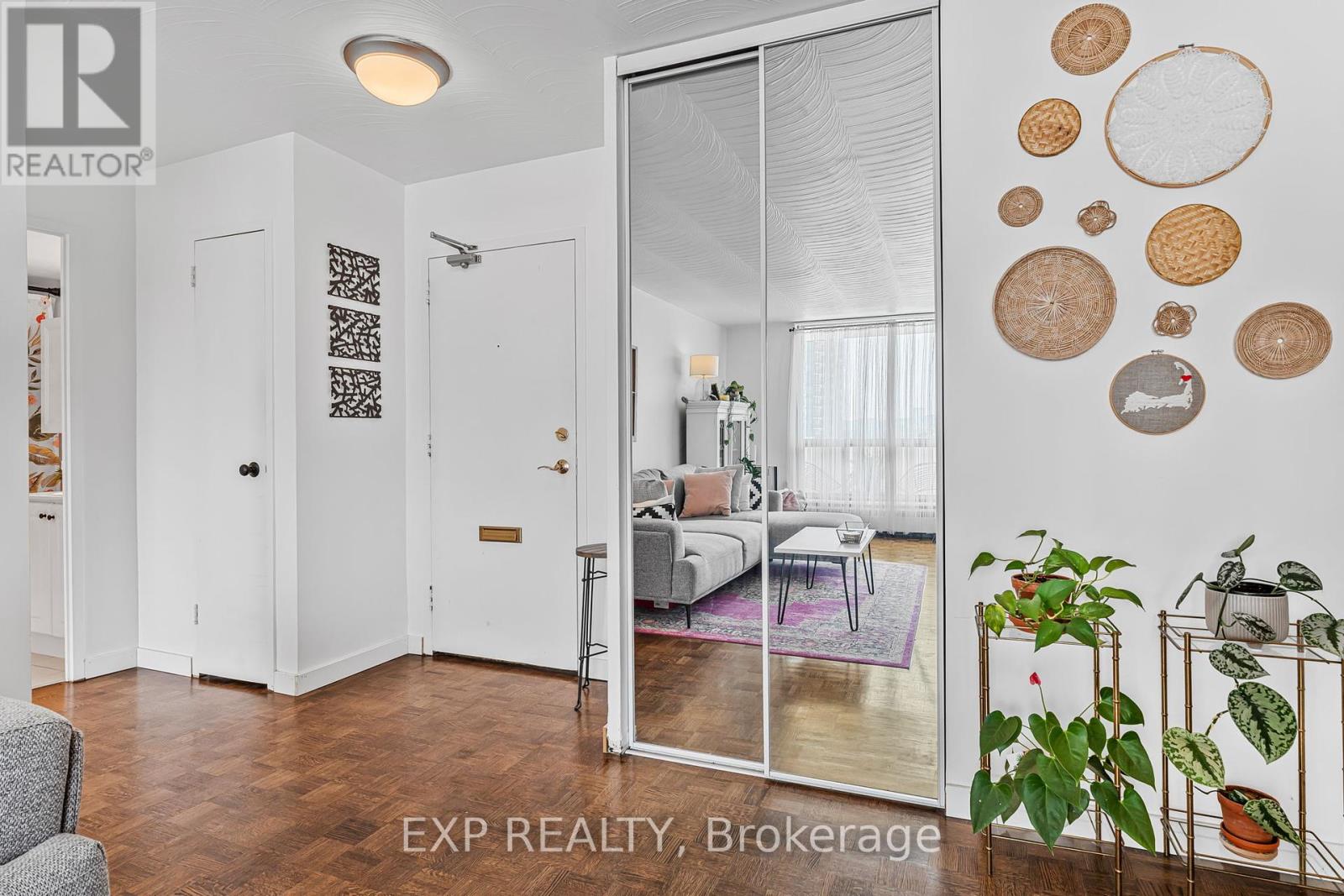 509 - 15 Towering Heights Boulevard, St. Catharines (Glendale/glenridge), Ontario  L2T 3G7 - Photo 6 - X12433937