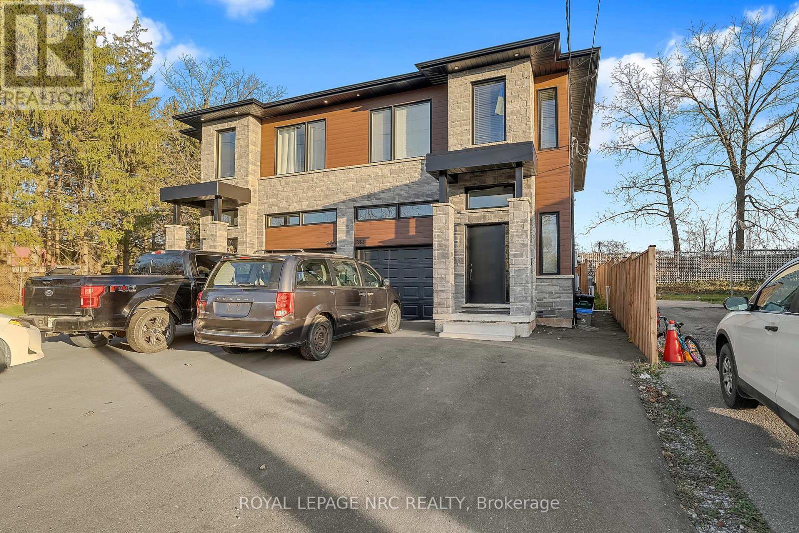 Lower - 318 River Road, Welland (Welland Downtown), Ontario  L3B 2S4 - Photo 2 - X12433991