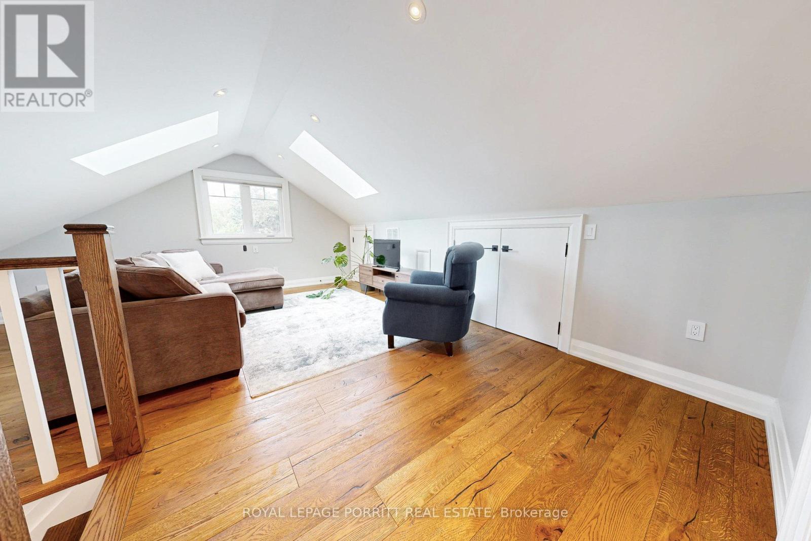 10 Thirty First Street, Toronto (Long Branch), Ontario  M8W 3E8 - Photo 29 - W12433818