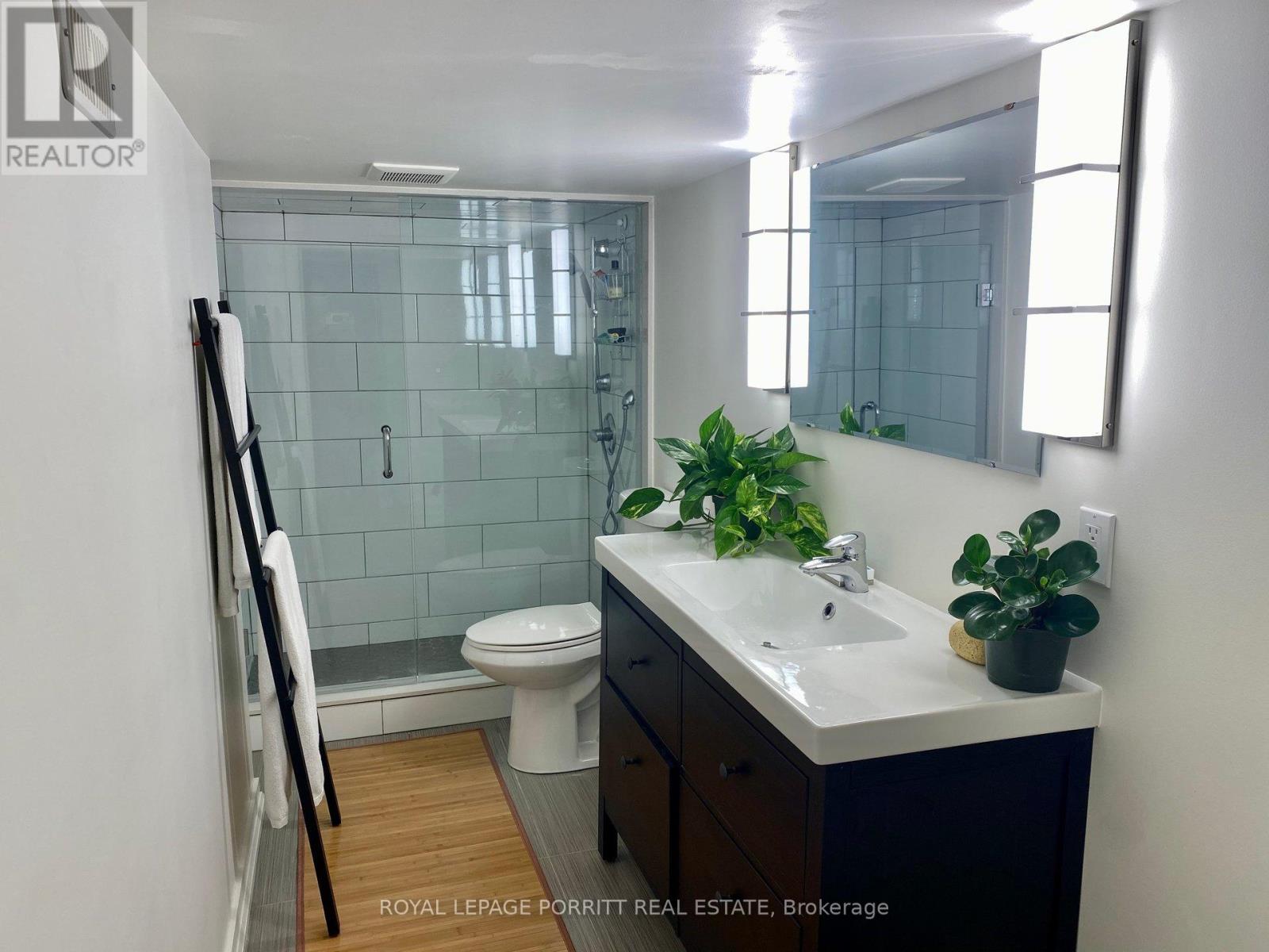 10 Thirty First Street, Toronto (Long Branch), Ontario  M8W 3E8 - Photo 39 - W12433818