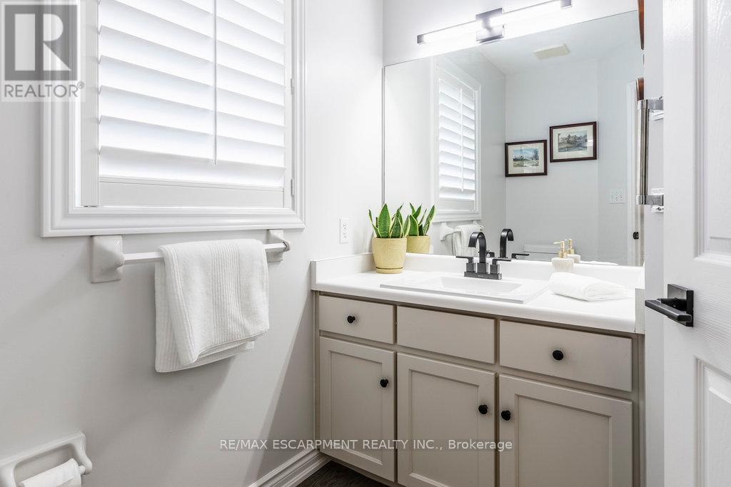 2 - 1095 Skyview Drive, Burlington, Ontario  L7P 4W7 - Photo 25 - W12433824