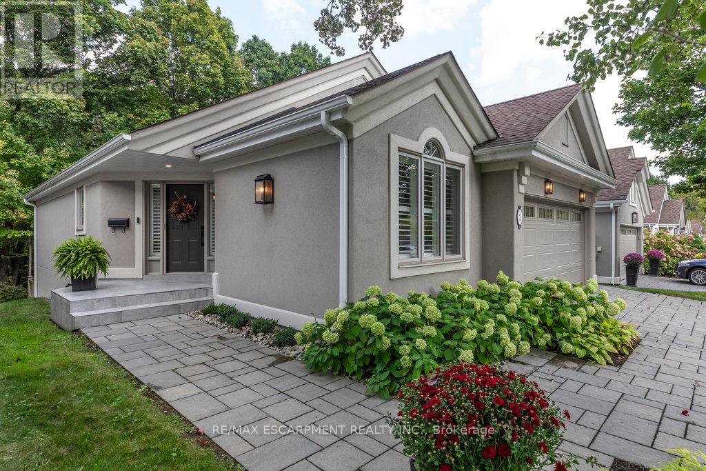 2 - 1095 Skyview Drive, Burlington, Ontario  L7P 4W7 - Photo 3 - W12433824