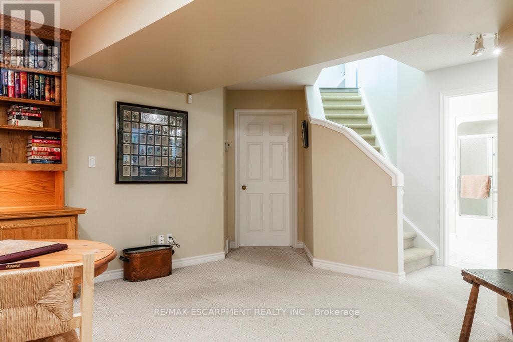 2 - 1095 Skyview Drive, Burlington, Ontario  L7P 4W7 - Photo 31 - W12433824