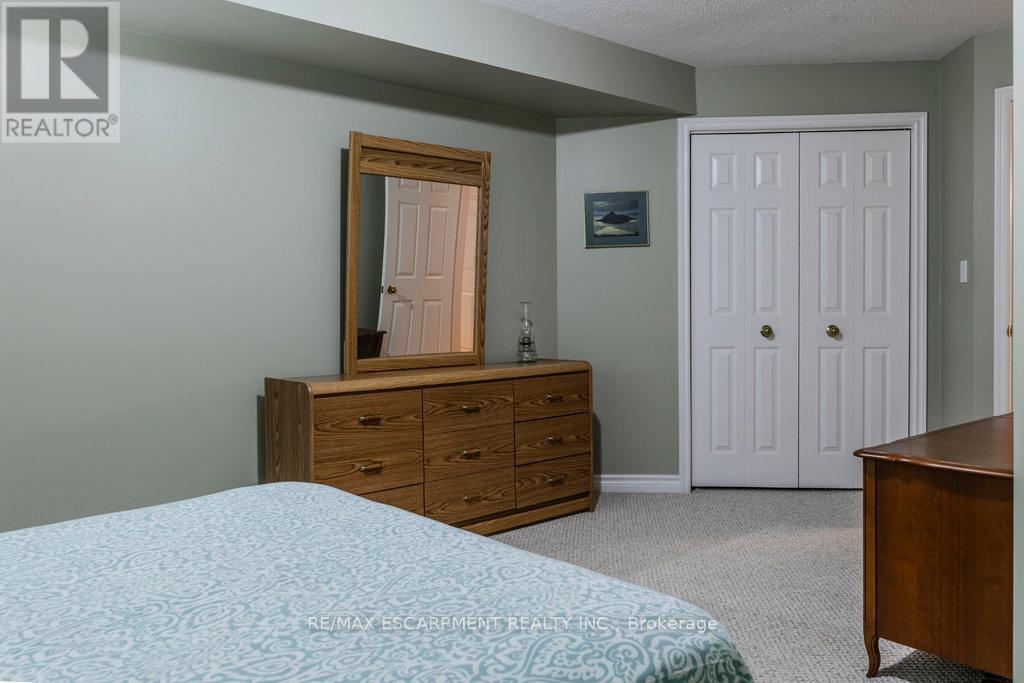 2 - 1095 Skyview Drive, Burlington, Ontario  L7P 4W7 - Photo 33 - W12433824
