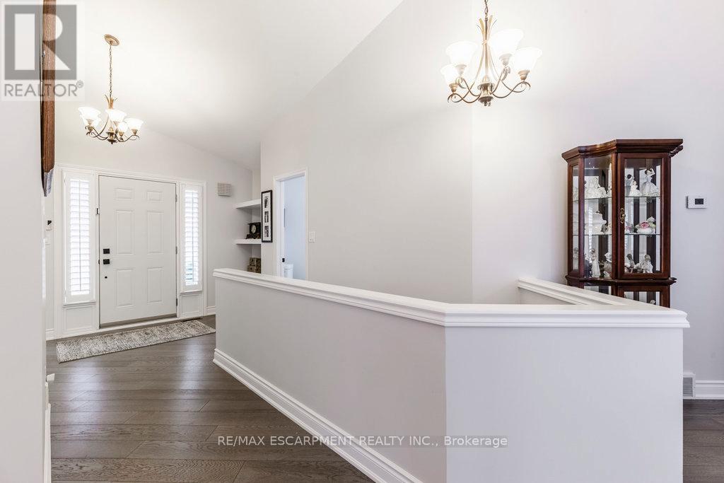 2 - 1095 Skyview Drive, Burlington, Ontario  L7P 4W7 - Photo 7 - W12433824
