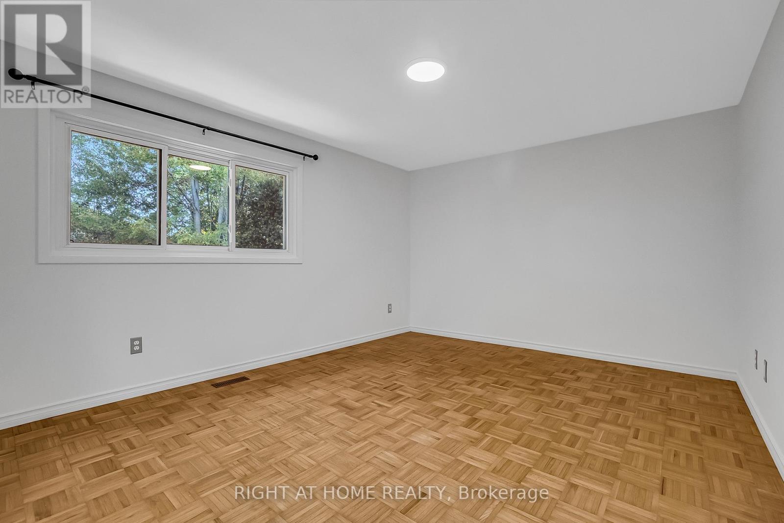 6842 Avila Road, Mississauga, Ontario  L5N 1R8 - Photo 23 - W12433828