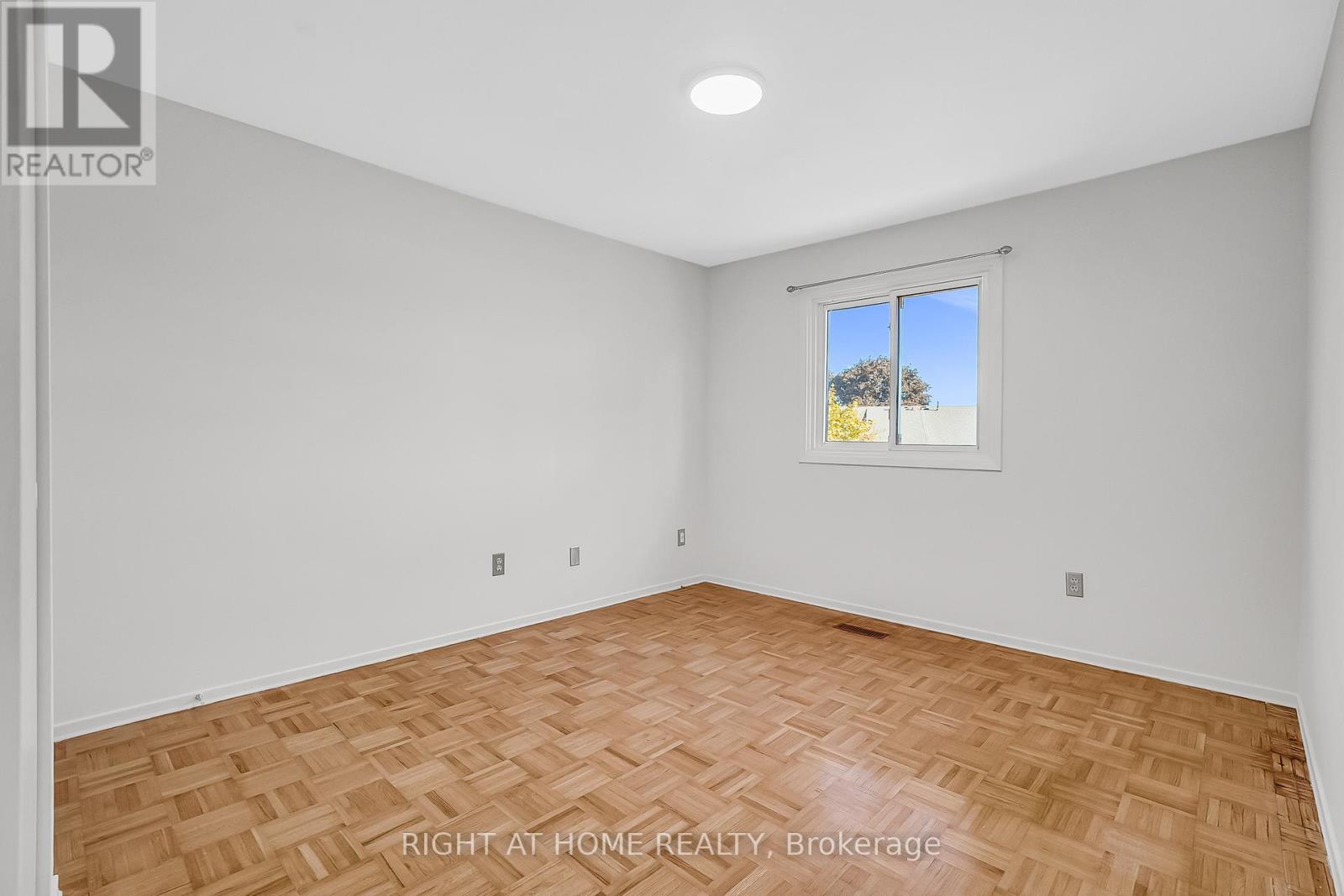 6842 Avila Road, Mississauga, Ontario  L5N 1R8 - Photo 35 - W12433828