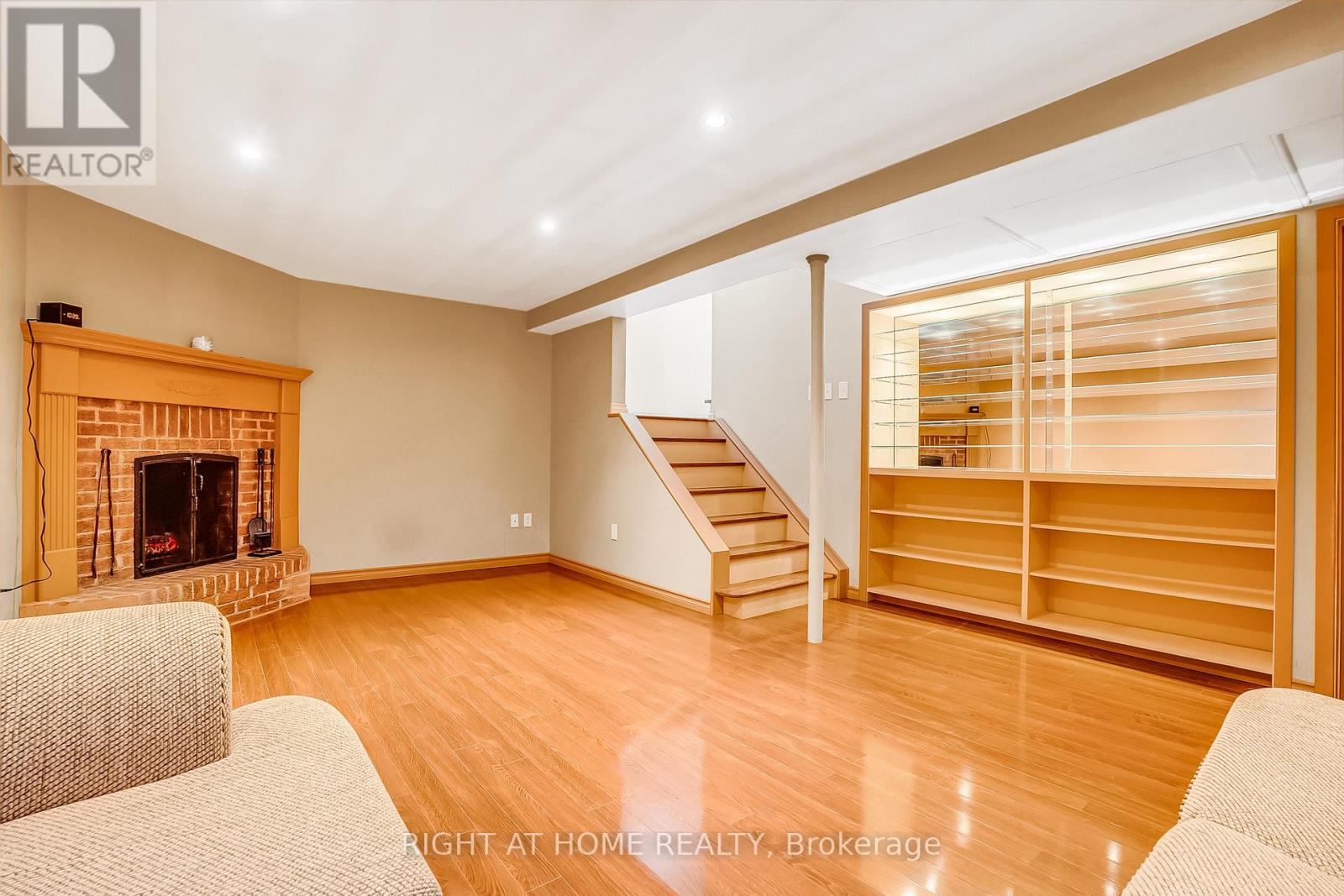6842 Avila Road, Mississauga, Ontario  L5N 1R8 - Photo 43 - W12433828