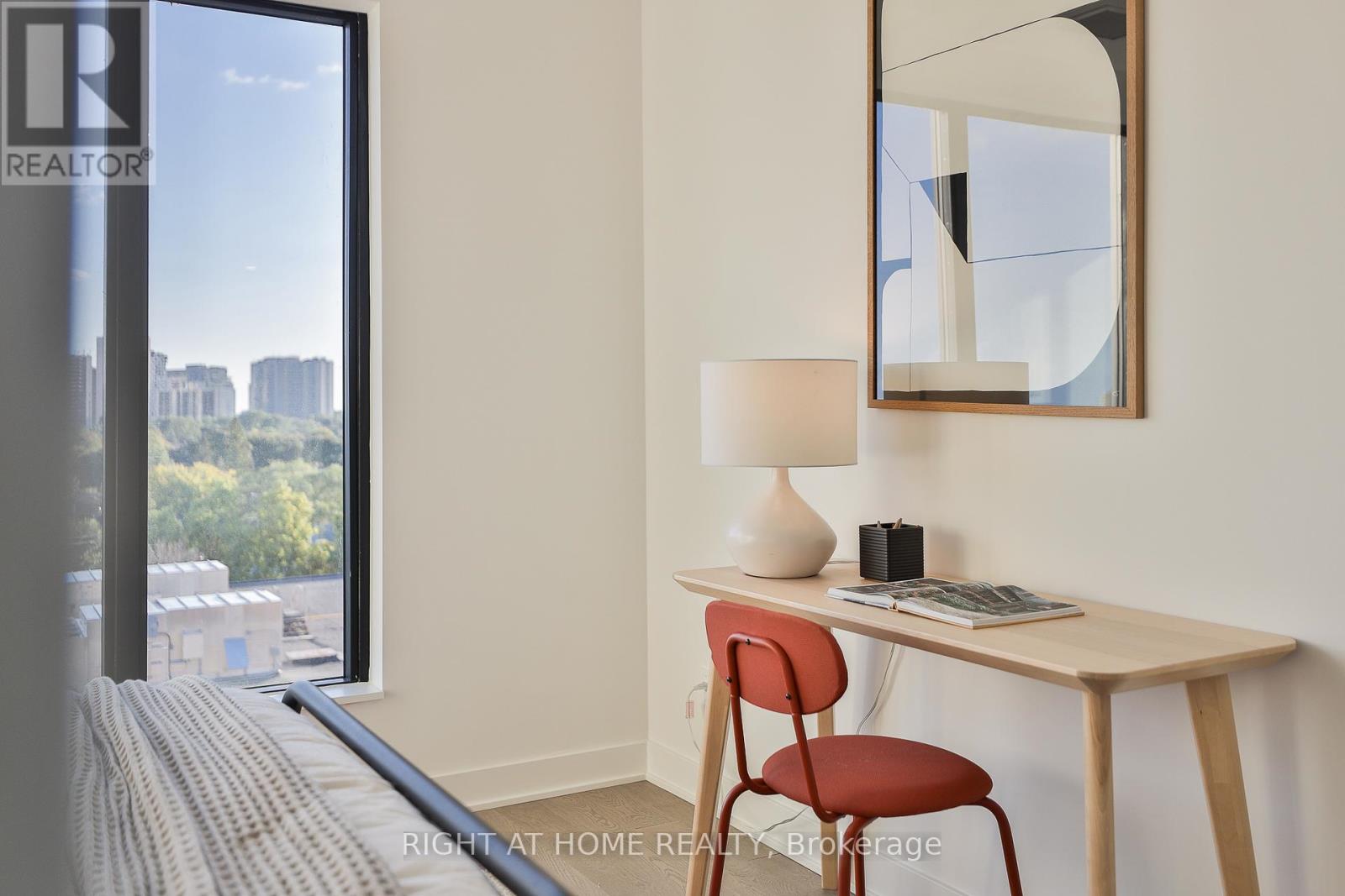 607 - 2720 Dundas Street W, Toronto, Ontario  M6P 1Y2 - Photo 21 - W12433833