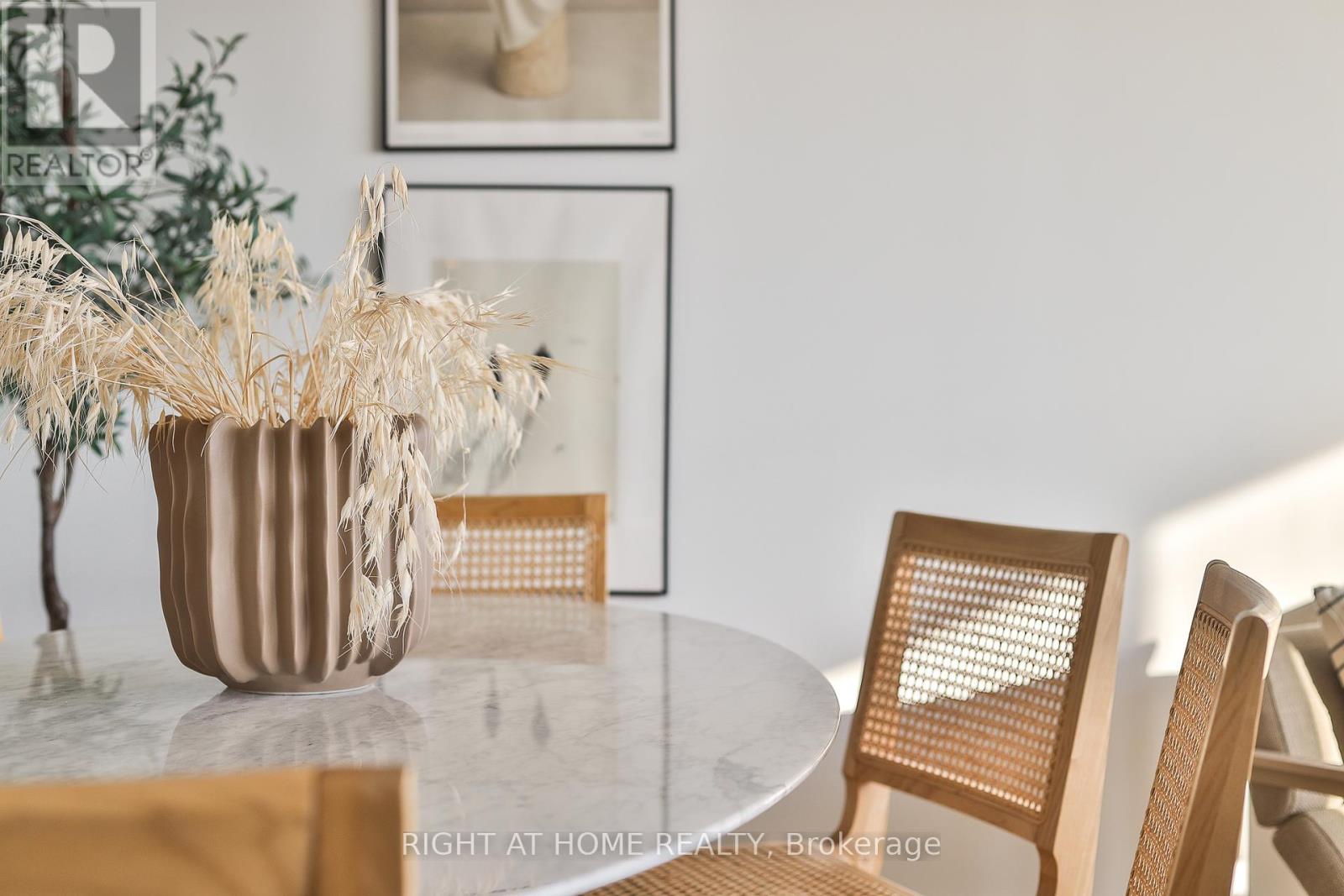 607 - 2720 Dundas Street W, Toronto, Ontario  M6P 1Y2 - Photo 7 - W12433833