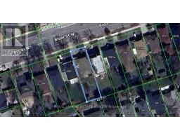 3985 BLOOR STREET W, Toronto, Ontario