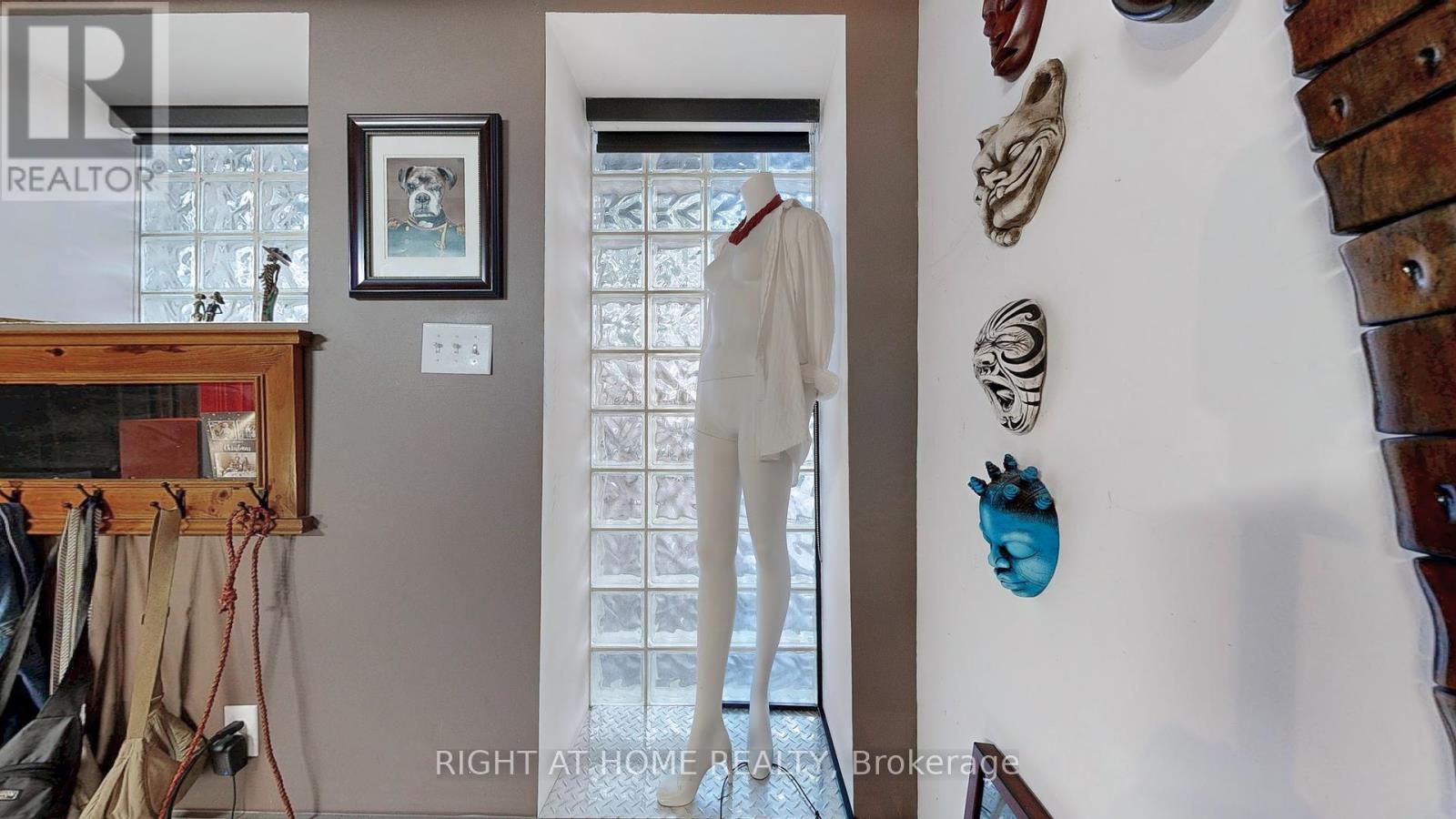 2400 St Clair Avenue W, Toronto (Junction Area), Ontario  M6N 1L1 - Photo 12 - W12433841