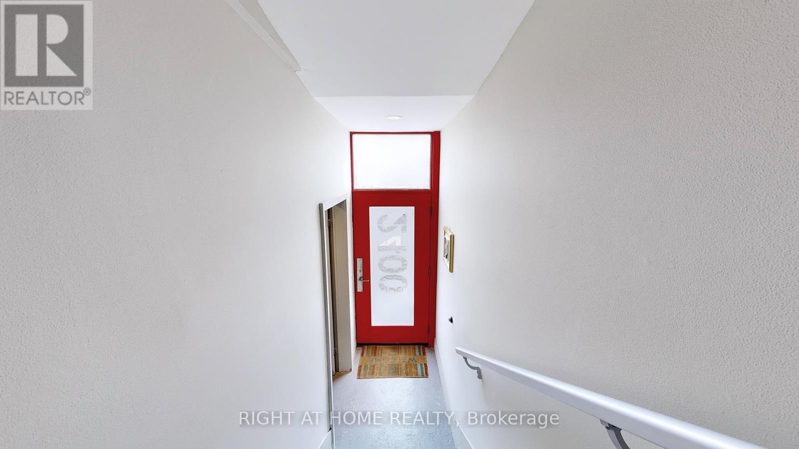 2400 St Clair Avenue W, Toronto (Junction Area), Ontario  M6N 1L1 - Photo 30 - W12433841