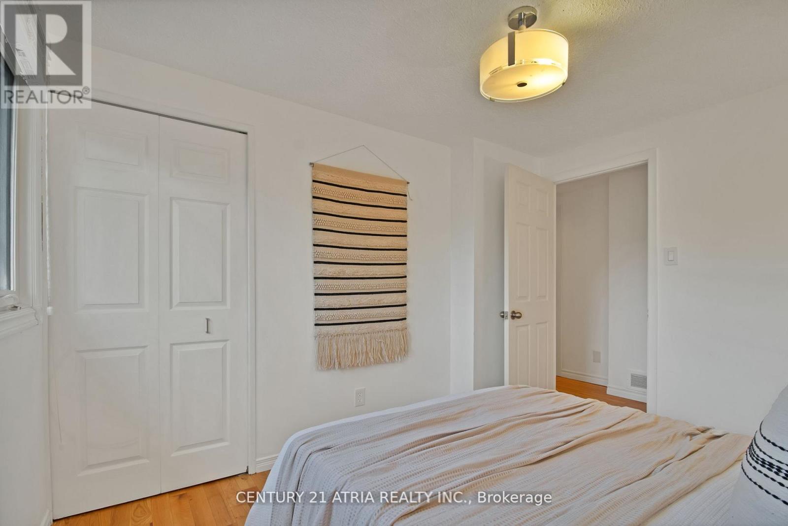 3222 Hornbeam Crescent, Mississauga, Ontario  L5L 1B4 - Photo 14 - W12433853