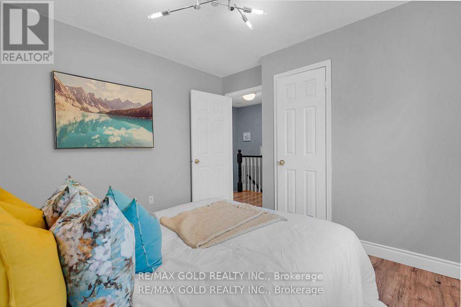 30 Worthington Avenue, Brampton, Ontario  L7A 1M9 - Photo 18 - W12433858