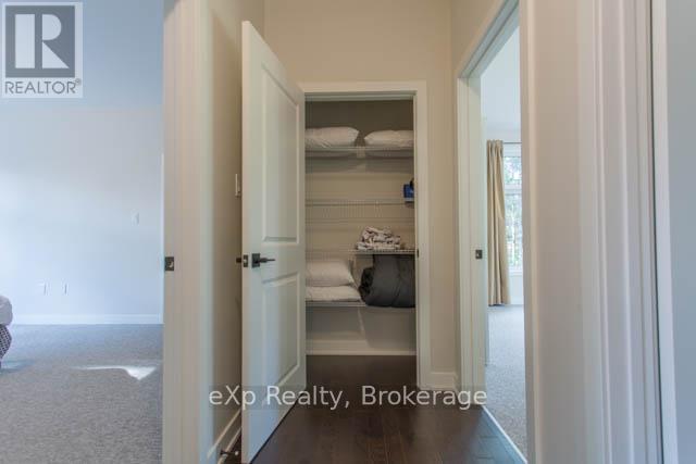 40 - 1052 Greensview Drive, Lake Of Bays, Ontario  P1H 0K1 - Photo 18 - X12433913