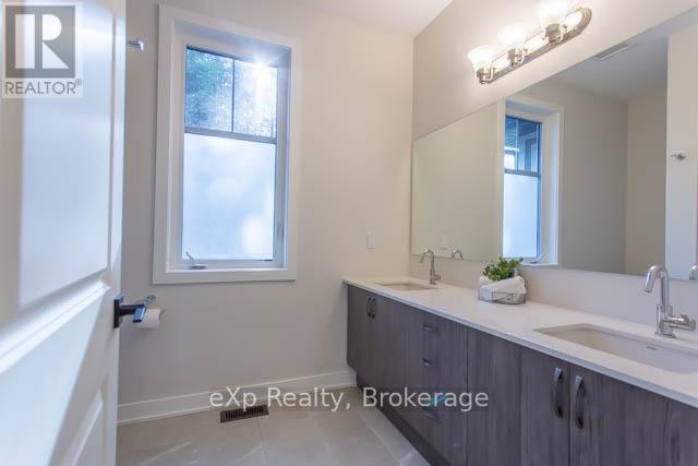 40 - 1052 Greensview Drive, Lake Of Bays, Ontario  P1H 0K1 - Photo 21 - X12433913