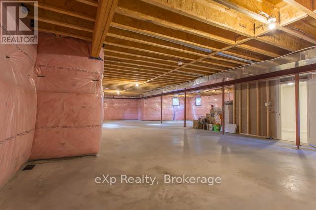 40 - 1052 Greensview Drive, Lake Of Bays, Ontario  P1H 0K1 - Photo 25 - X12433913