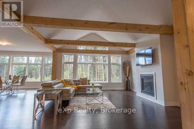 40 - 1052 Greensview Drive, Lake Of Bays, Ontario  P1H 0K1 - Photo 4 - X12433913