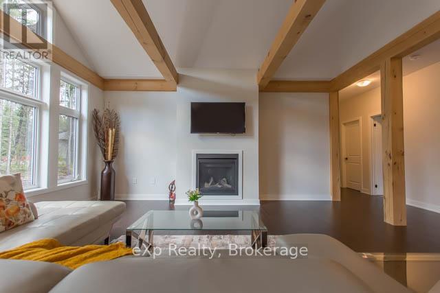 40 - 1052 Greensview Drive, Lake Of Bays, Ontario  P1H 0K1 - Photo 6 - X12433913