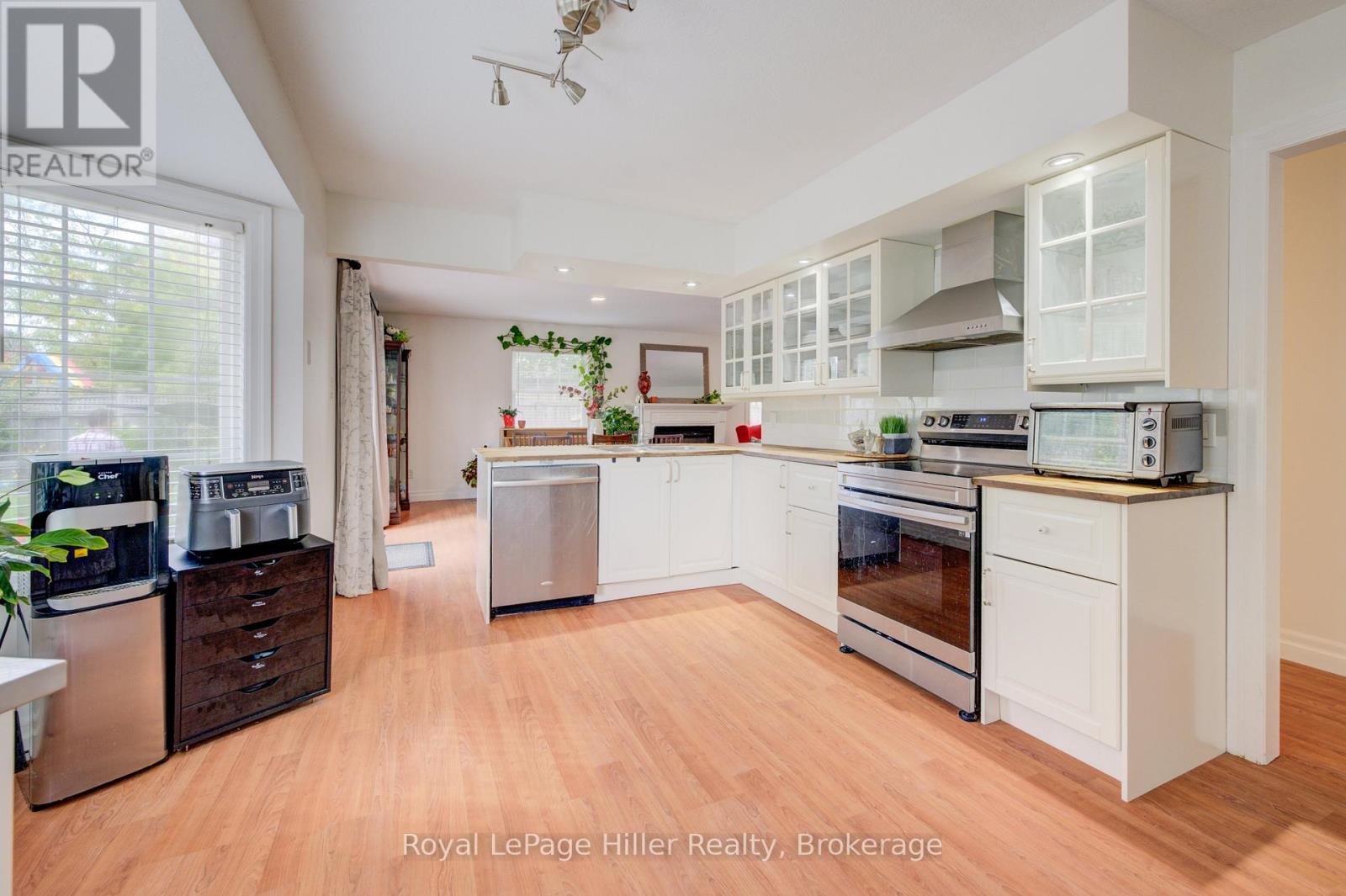 34 Eagle Drive, Stratford, Ontario  N5A 7Y8 - Photo 10 - X12433944
