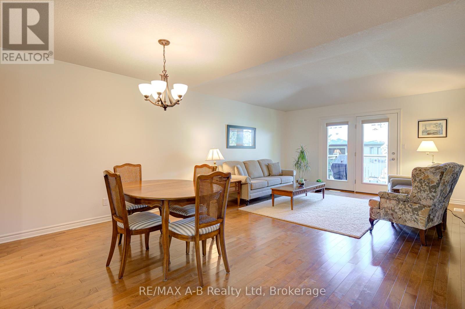 32 Harrison Street, Stratford, Ontario  N5A 0A4 - Photo 15 - X12433971