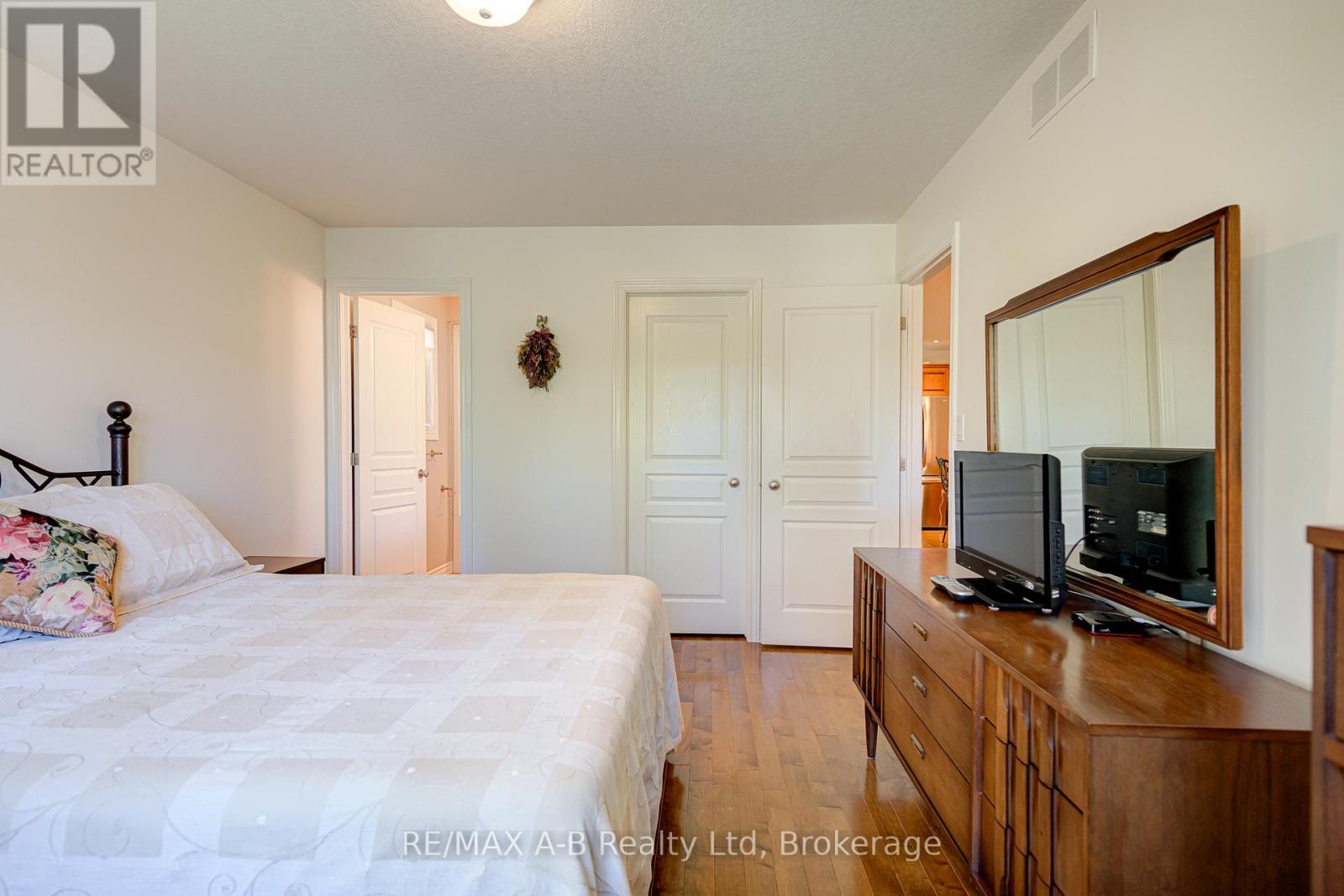 32 Harrison Street, Stratford, Ontario  N5A 0A4 - Photo 20 - X12433971