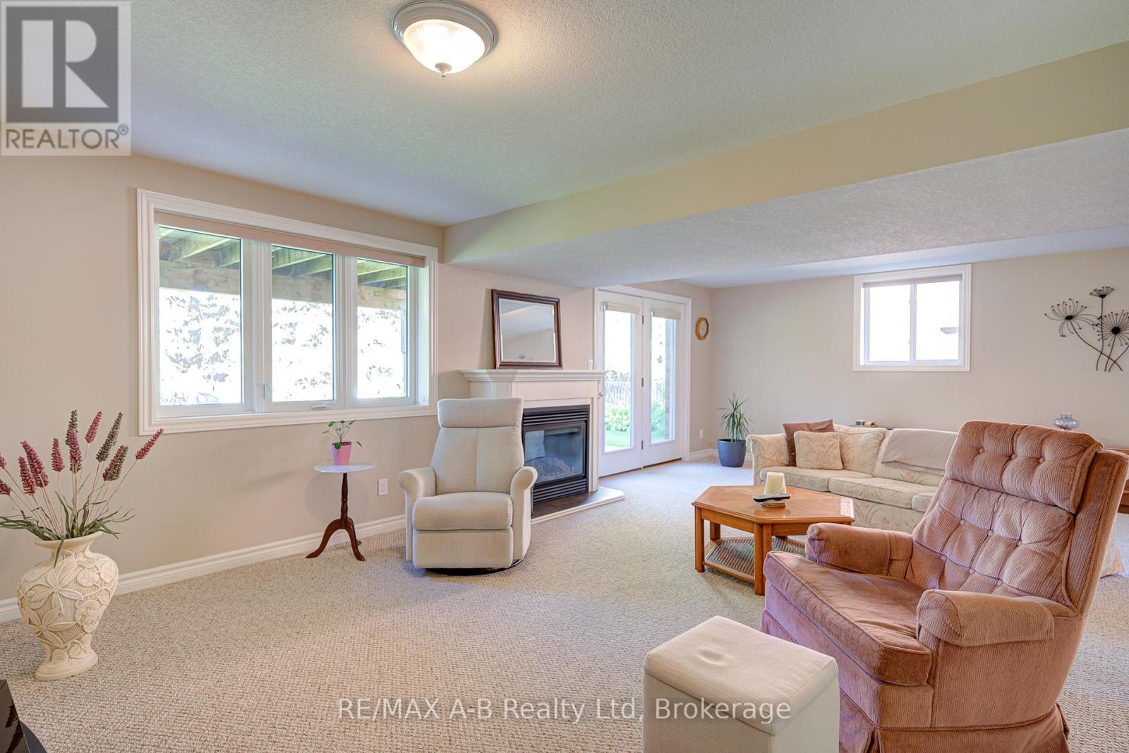 32 Harrison Street, Stratford, Ontario  N5A 0A4 - Photo 26 - X12433971