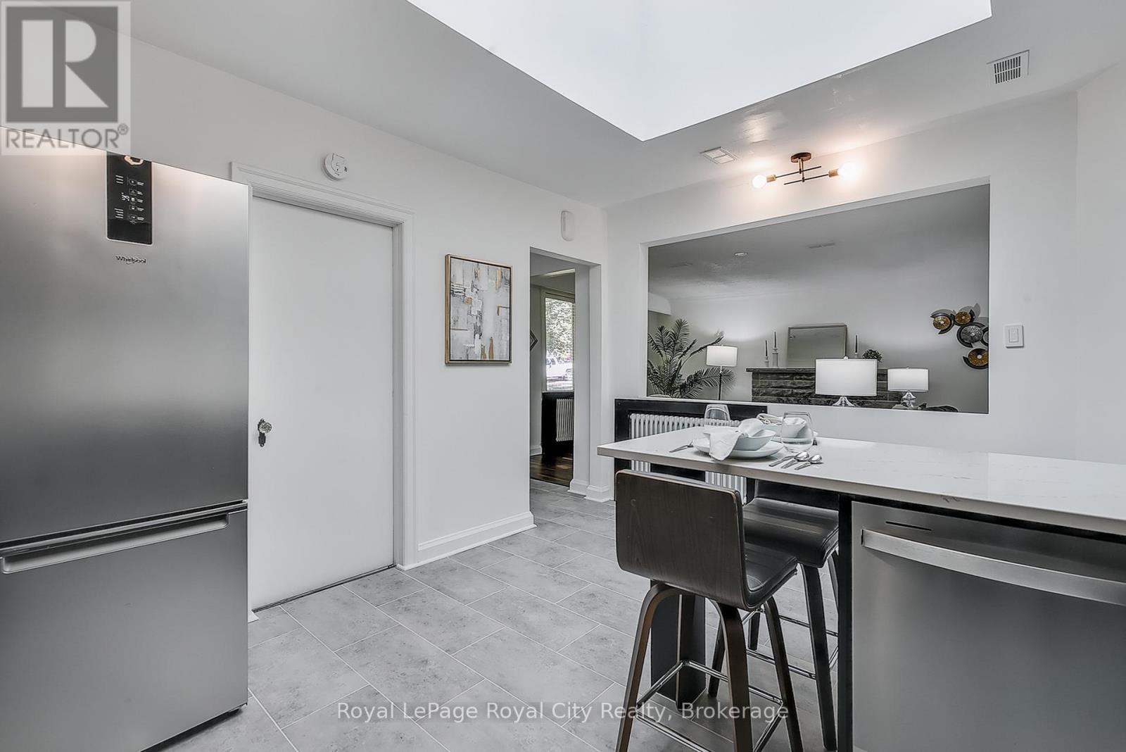 94 Durham Street, Guelph, Ontario  N1H 2Y3 - Photo 13 - X12434003