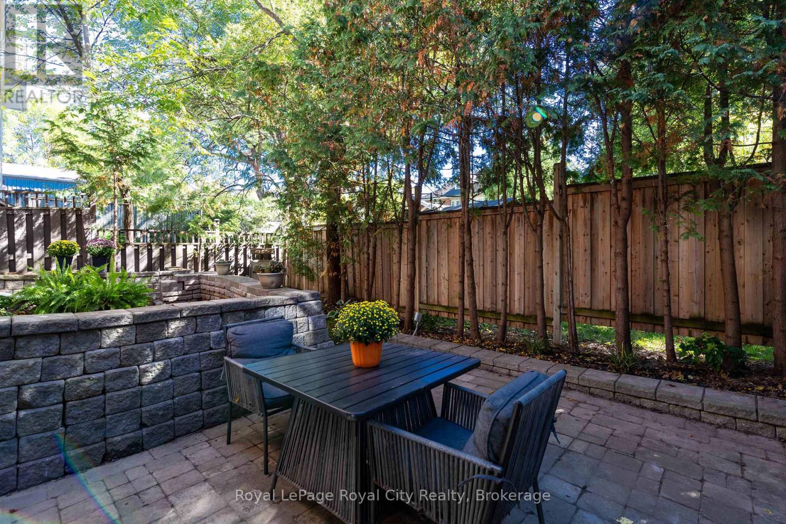 94 Durham Street, Guelph, Ontario  N1H 2Y3 - Photo 34 - X12434003