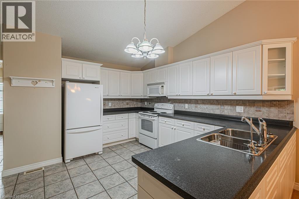 110 Somerset Road Unit# 9, Brantford, Ontario  N3R 5A8 - Photo 17 - 40748677