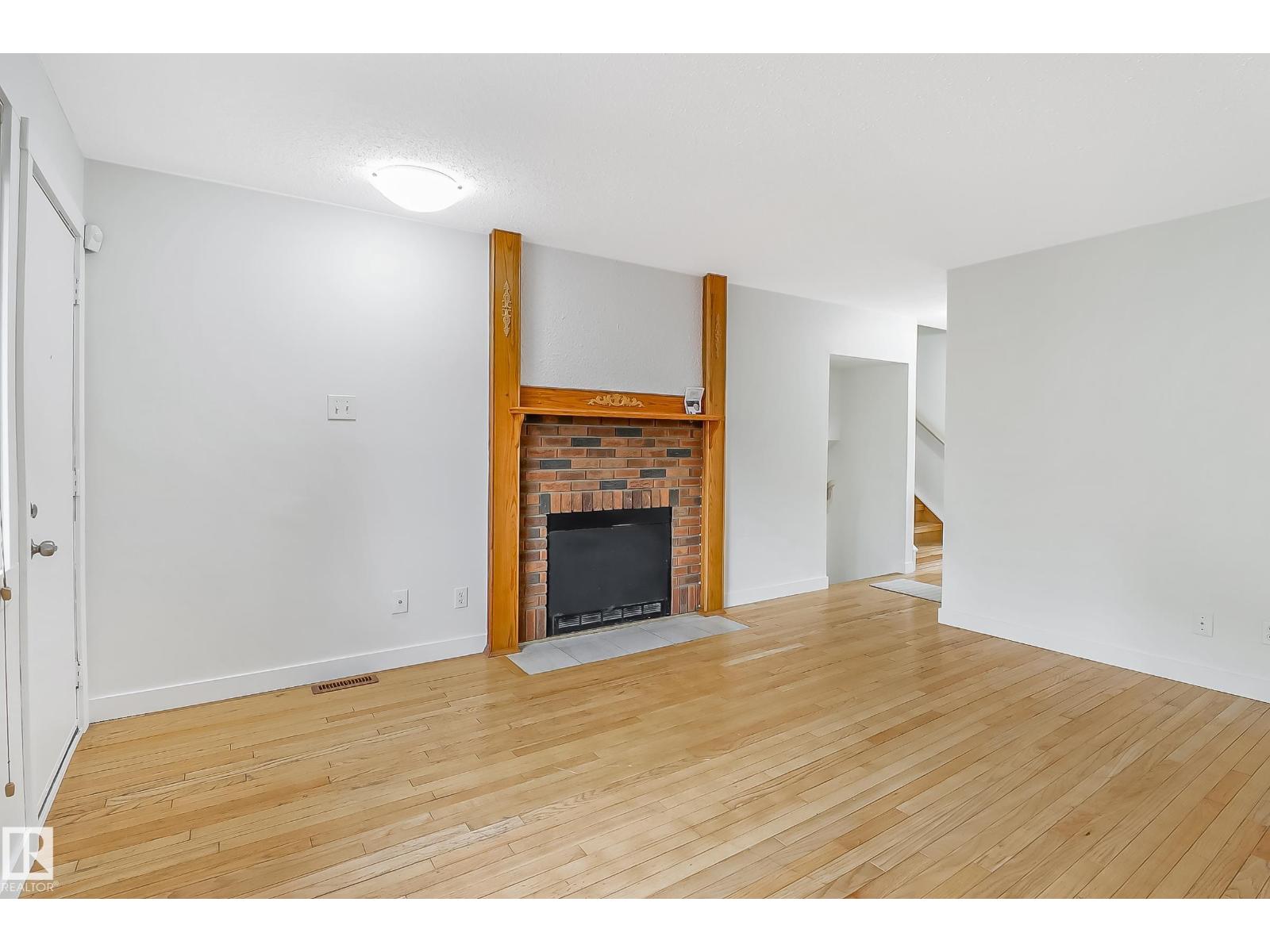 744 Saddleback Rd Nw, Edmonton, Alberta  T6J 5E6 - Photo 11 - E4460056