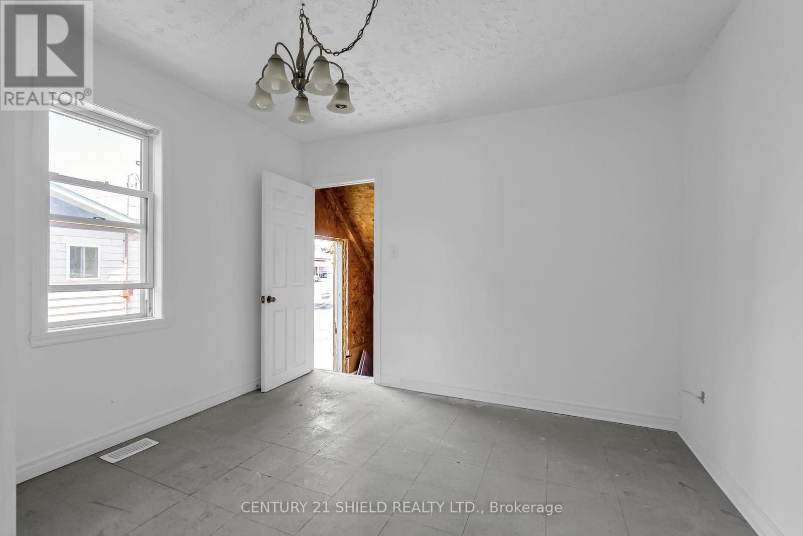 1606 Pitt Street, Cornwall, Ontario  K6J 3V2 - Photo 17 - X12434037