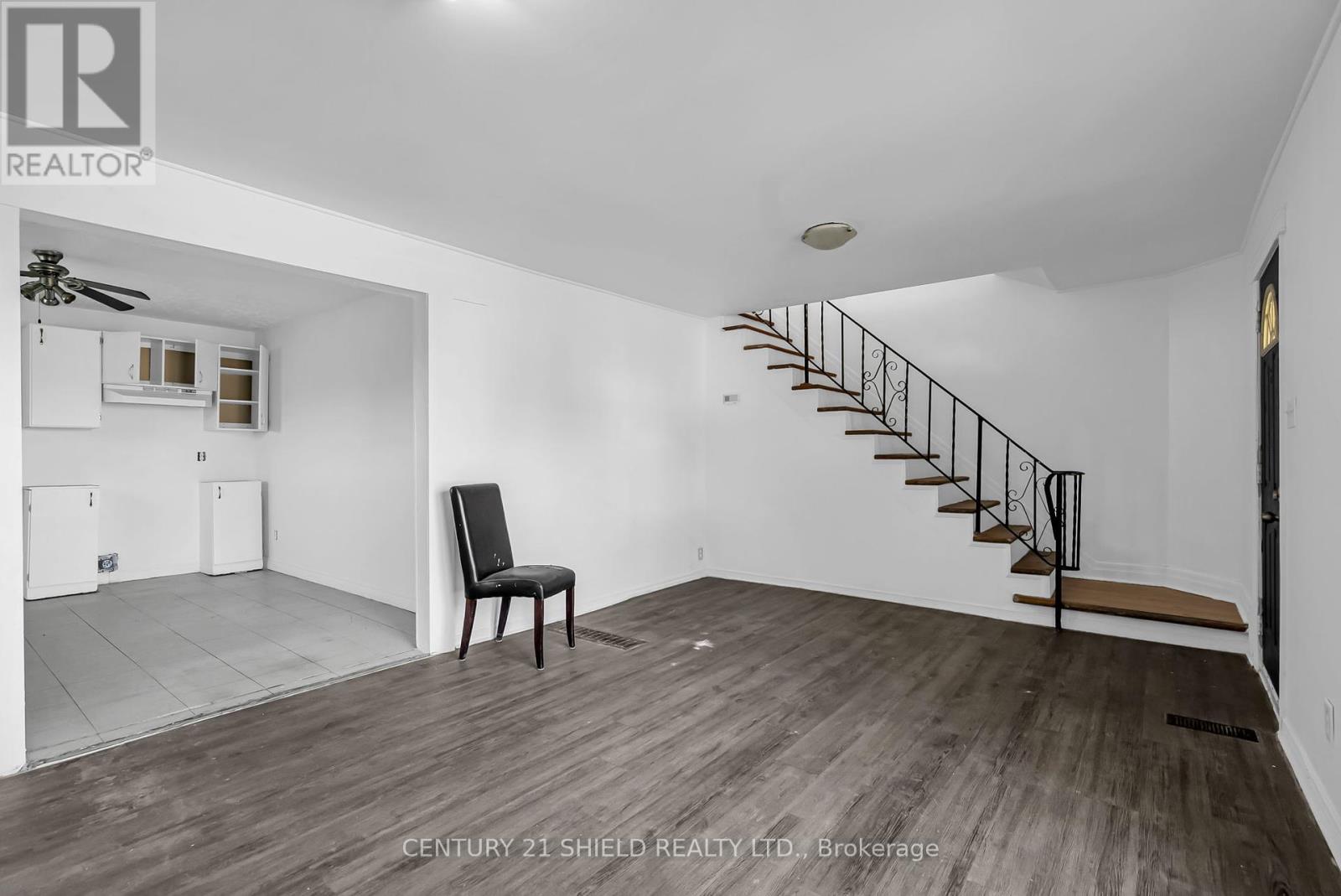 1606 Pitt Street, Cornwall, Ontario  K6J 3V2 - Photo 4 - X12434037