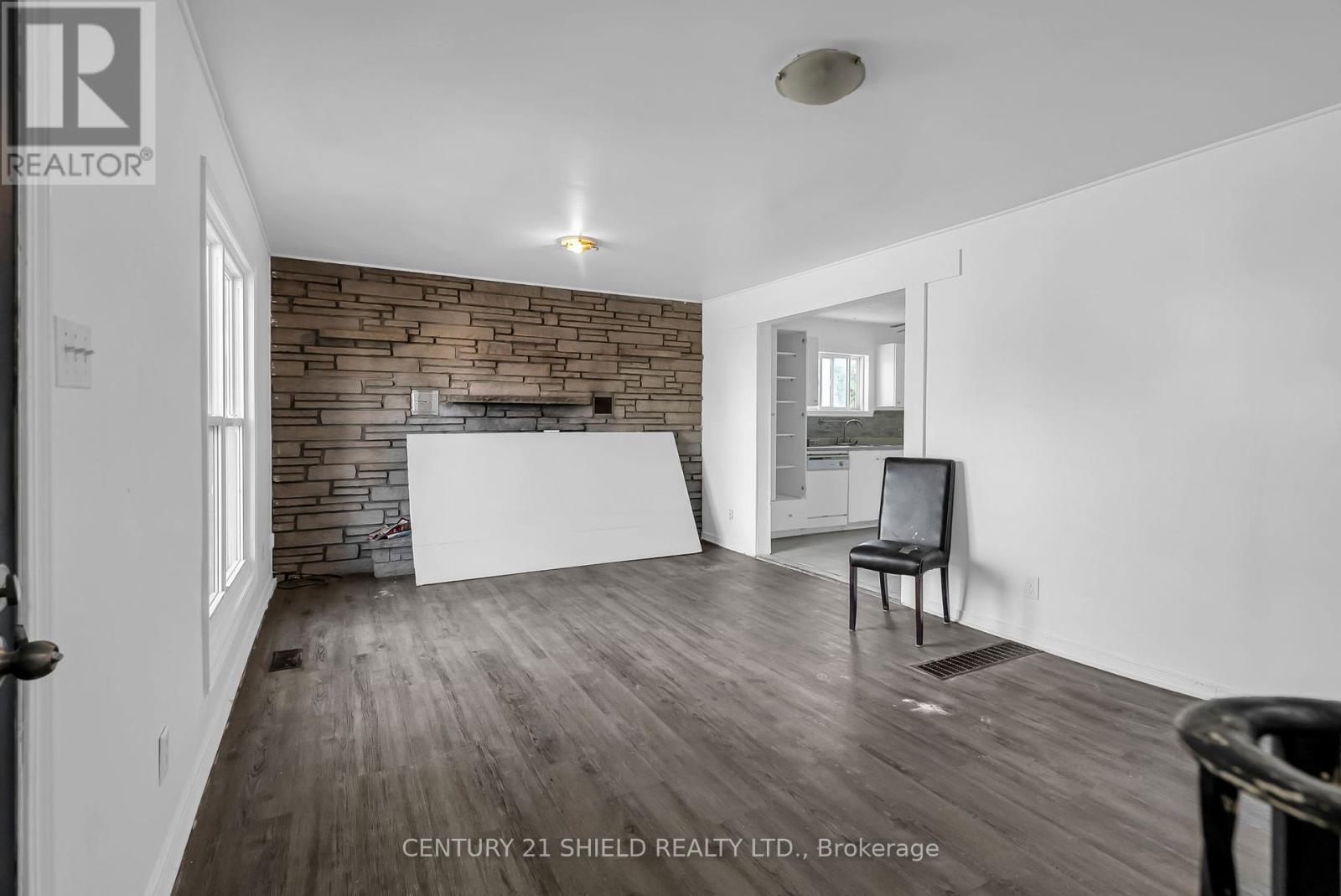1606 Pitt Street, Cornwall, Ontario  K6J 3V2 - Photo 6 - X12434037