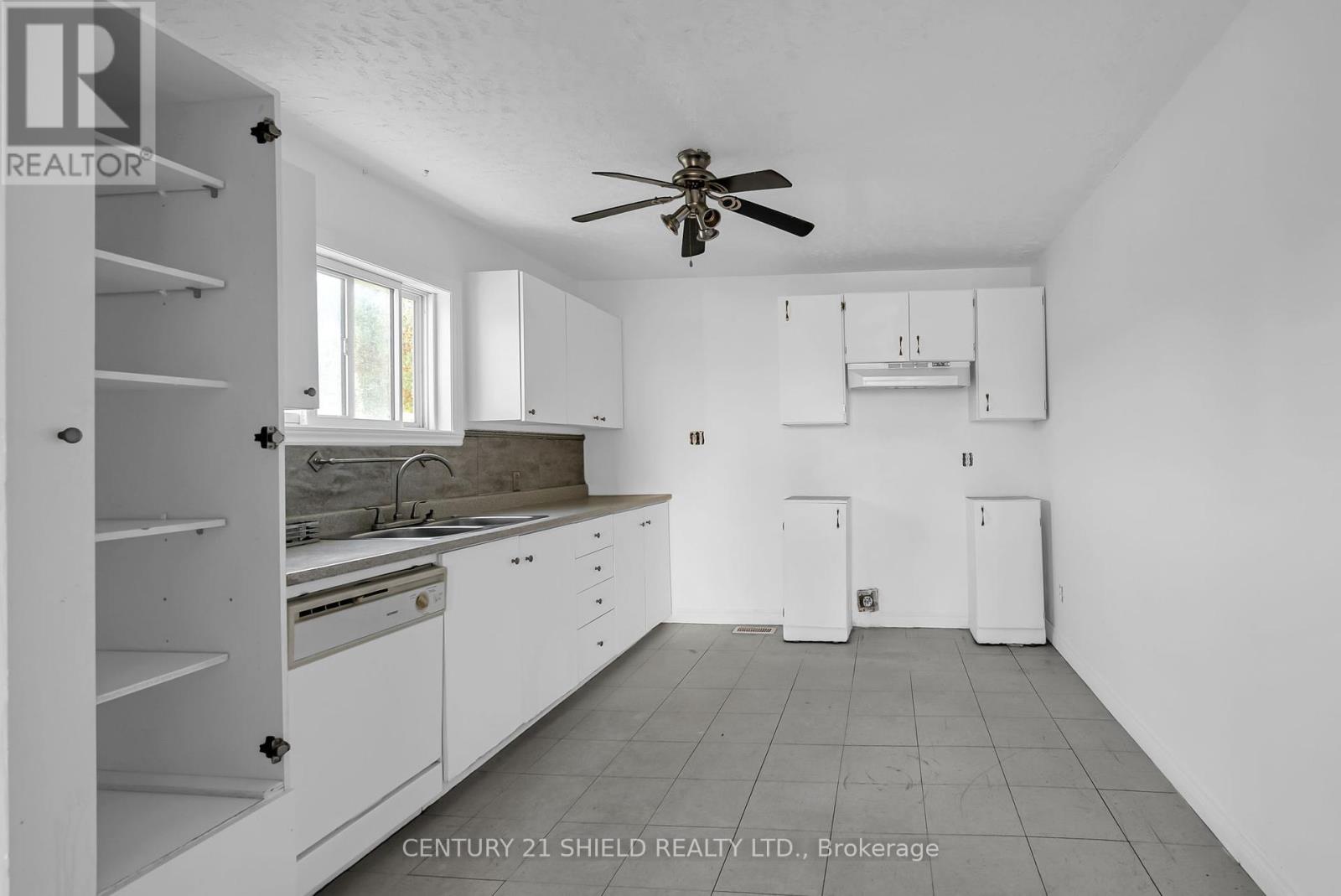 1606 Pitt Street, Cornwall, Ontario  K6J 3V2 - Photo 7 - X12434037