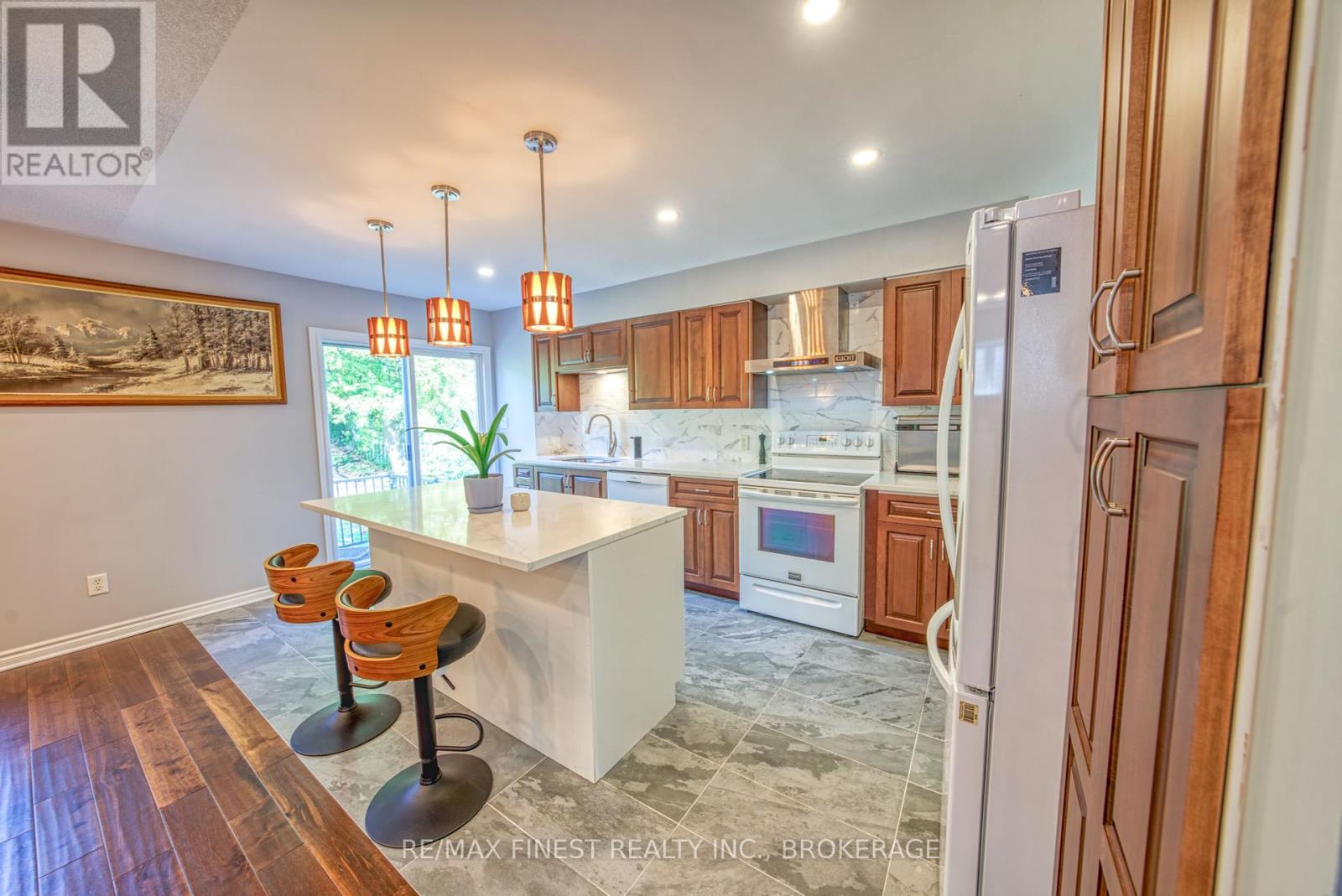938 Lombardy Street, Kingston, Ontario  K7M 9C2 - Photo 9 - X12431801