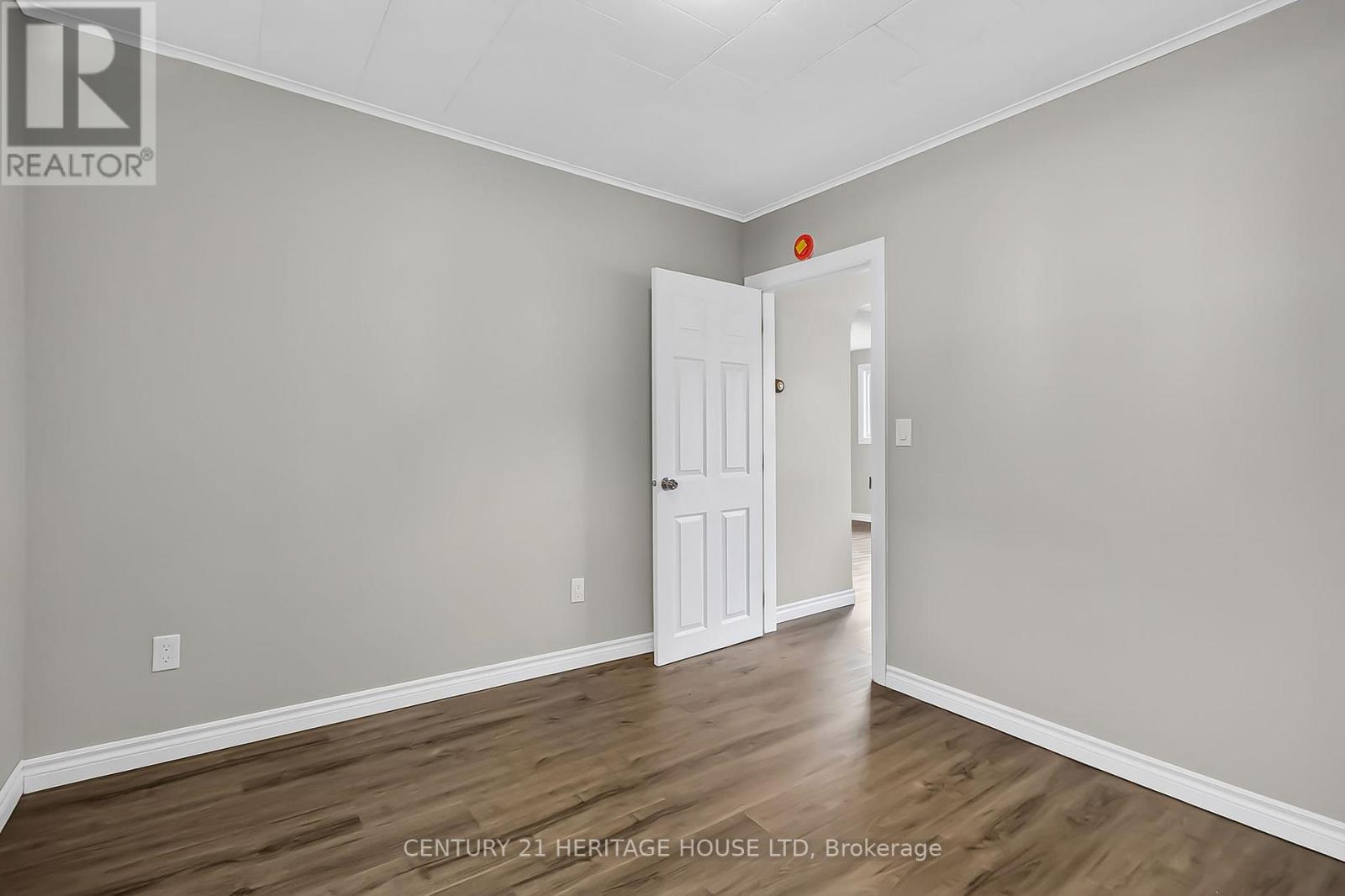61 Regent Street S, St. Thomas, Ontario  N5R 2A4 - Photo 44 - X12407420