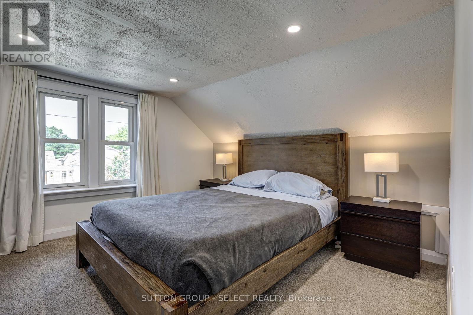 Photo 38 of 43 for 126 Brisbin Street