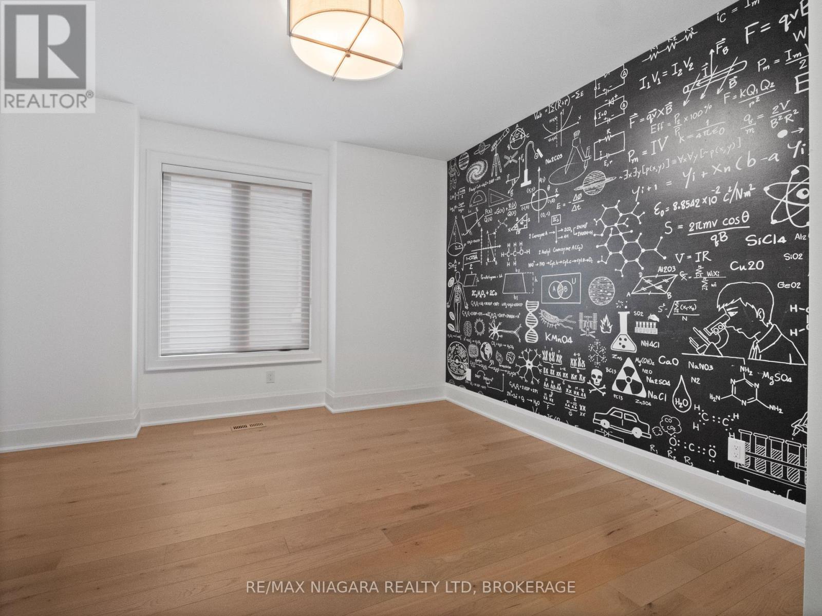2317 Terravita Drive, Niagara Falls, Ontario  L2J 0E9 - Photo 29 - X12431777
