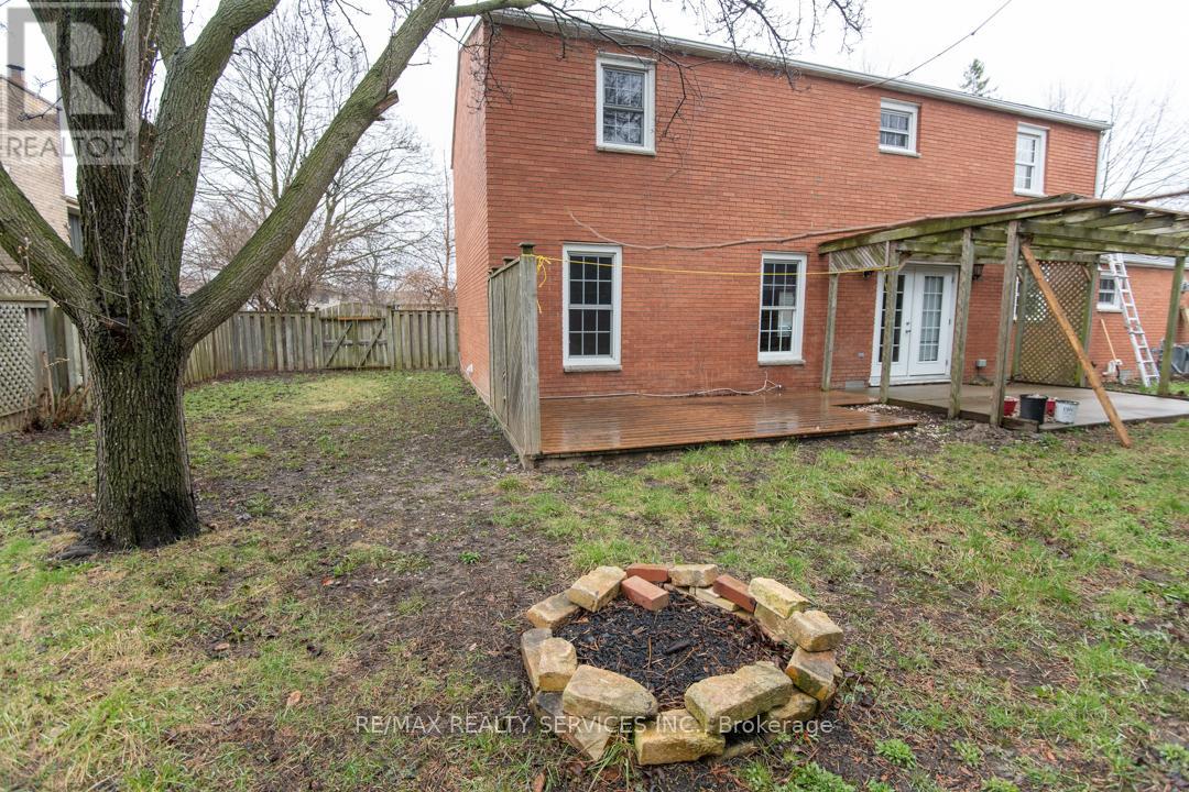 571 Sandra Crescent, Chatham-Kent, Ontario  N8A 2C8 - Photo 40 - X12076350