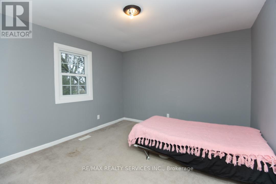 571 Sandra Crescent, Chatham-Kent, Ontario  N8A 2C8 - Photo 30 - X12076350