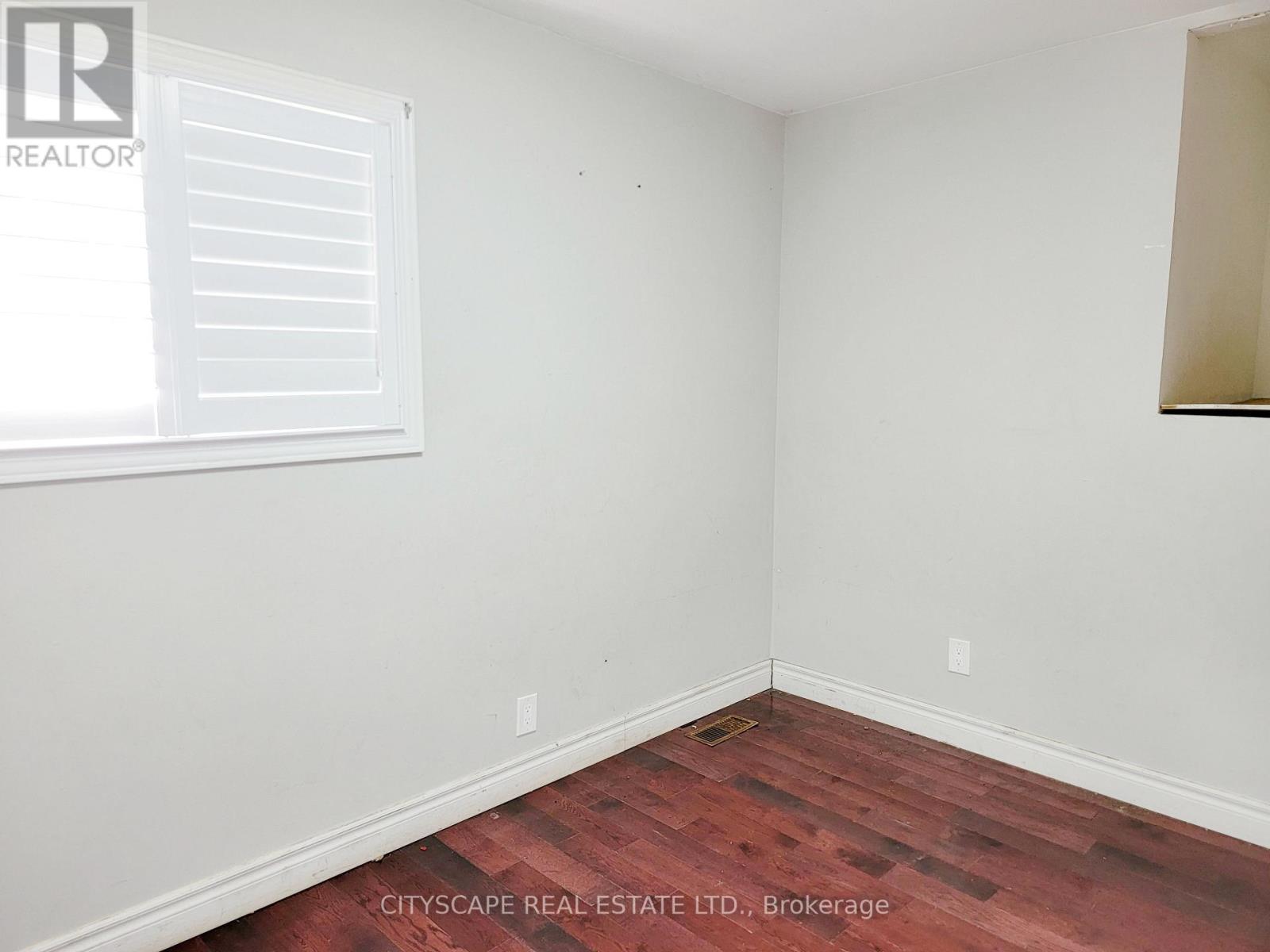 34 Robinson Avenue, Kawartha Lakes, Ontario  K0M 2B0 - Photo 16 - X12369909
